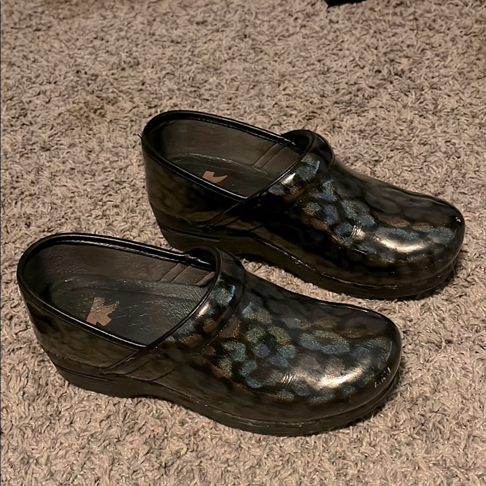 Dansko size 38